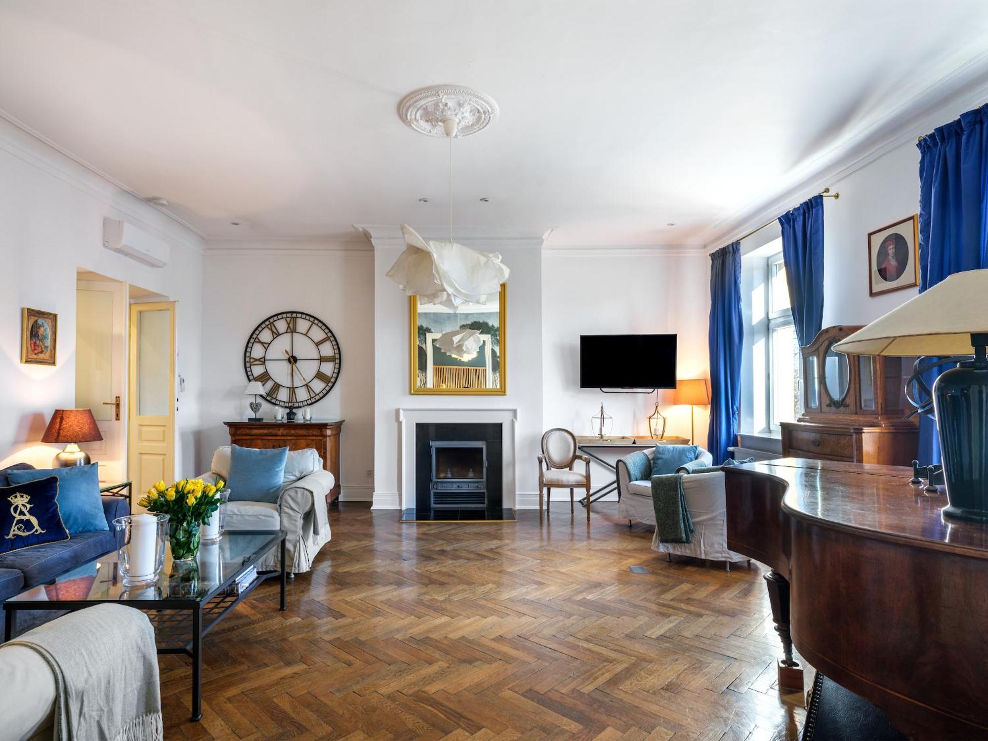 Tyzenhauz Apartments Podwale Street Cracovie Extérieur photo